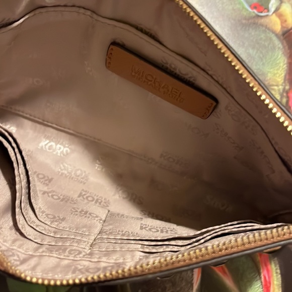 💎🤙🏻💎•👄Michael Kors x Stud Vibes x Get it Gyrl💎🤙🏻 - Picture 9 of 12